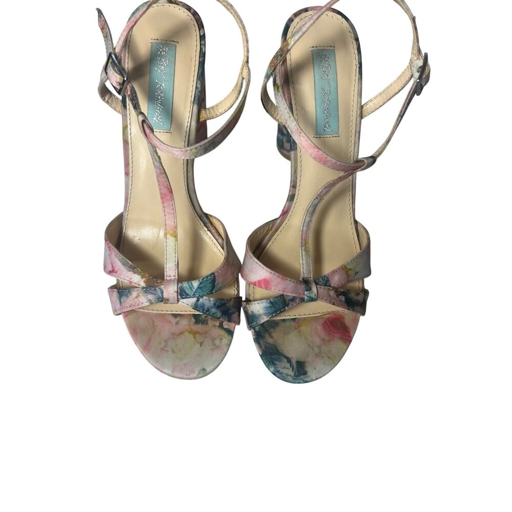 Betsey Johnson Luisa Floral Print Block Heel Strappy Fabric Sandals 7.5B - Picture 2 of 8